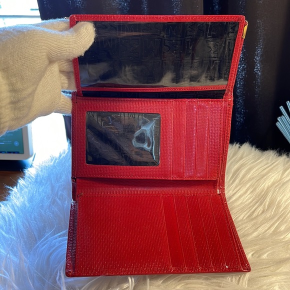 Metrocity Women Wallet in Red - Picture 5 of 12